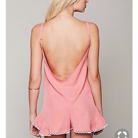 Stone Cold Fox Pink Scalloped Romper - Picture 2 of 4